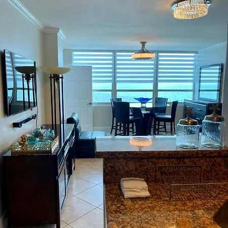 Castle Beach Resort Condo Penthouse Or 1Br Direct Ocean View -Just Remodeled- Miami Beach Exterior photo